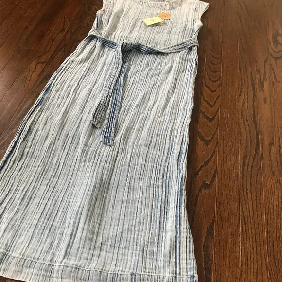Faherty Women's XS Dream Cotton Costa Midi Dress in Light Indigo Wash -  NWT! - www.ronaldseam.com